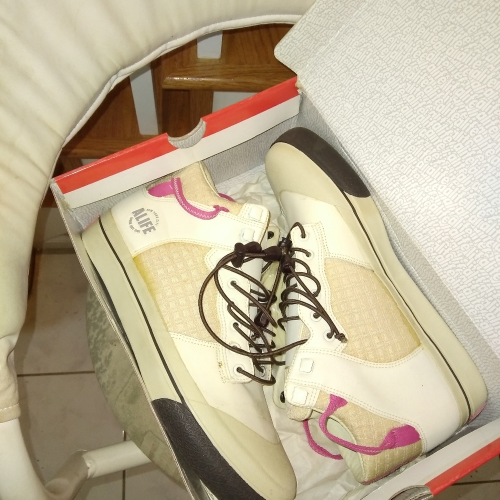 Alife - Picture 7 of 13